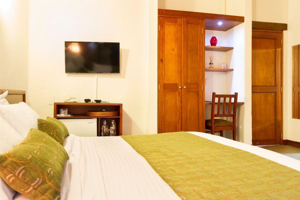 La Campana Hotel Boutique Medellín Exteriör bild