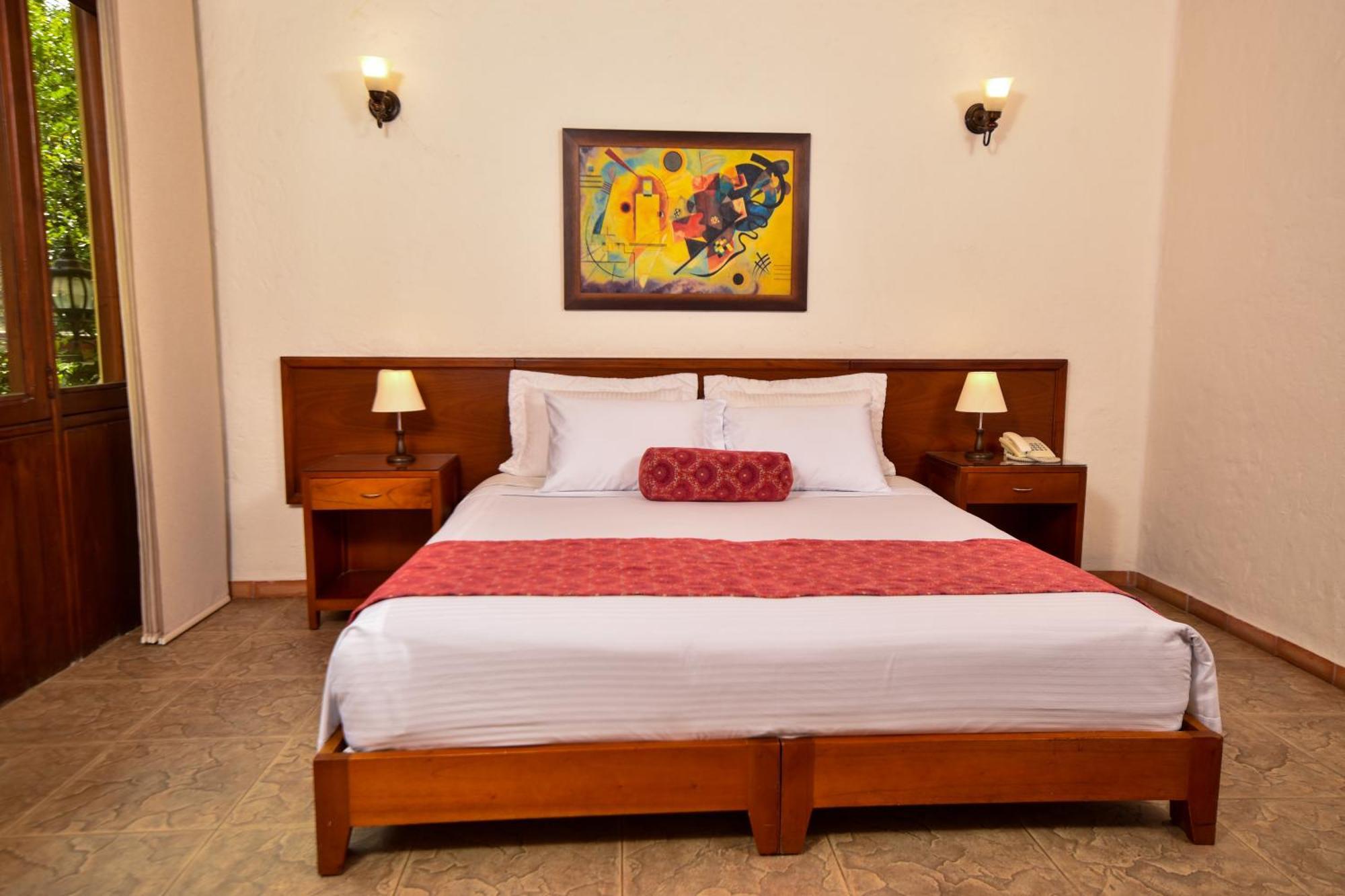 La Campana Hotel Boutique Medellín Exteriör bild