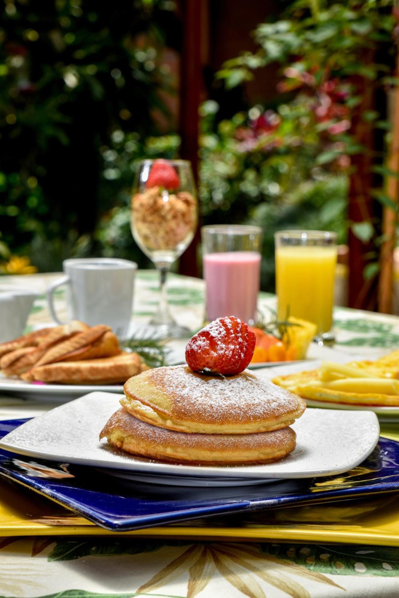La Campana Hotel Boutique Medellín Exteriör bild