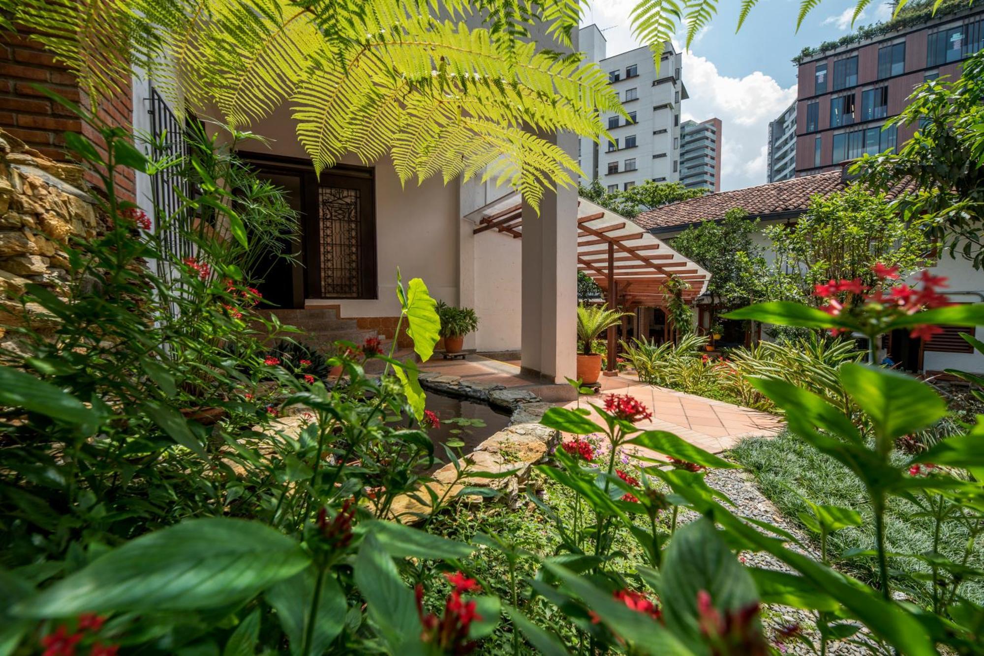 La Campana Hotel Boutique Medellín Exteriör bild