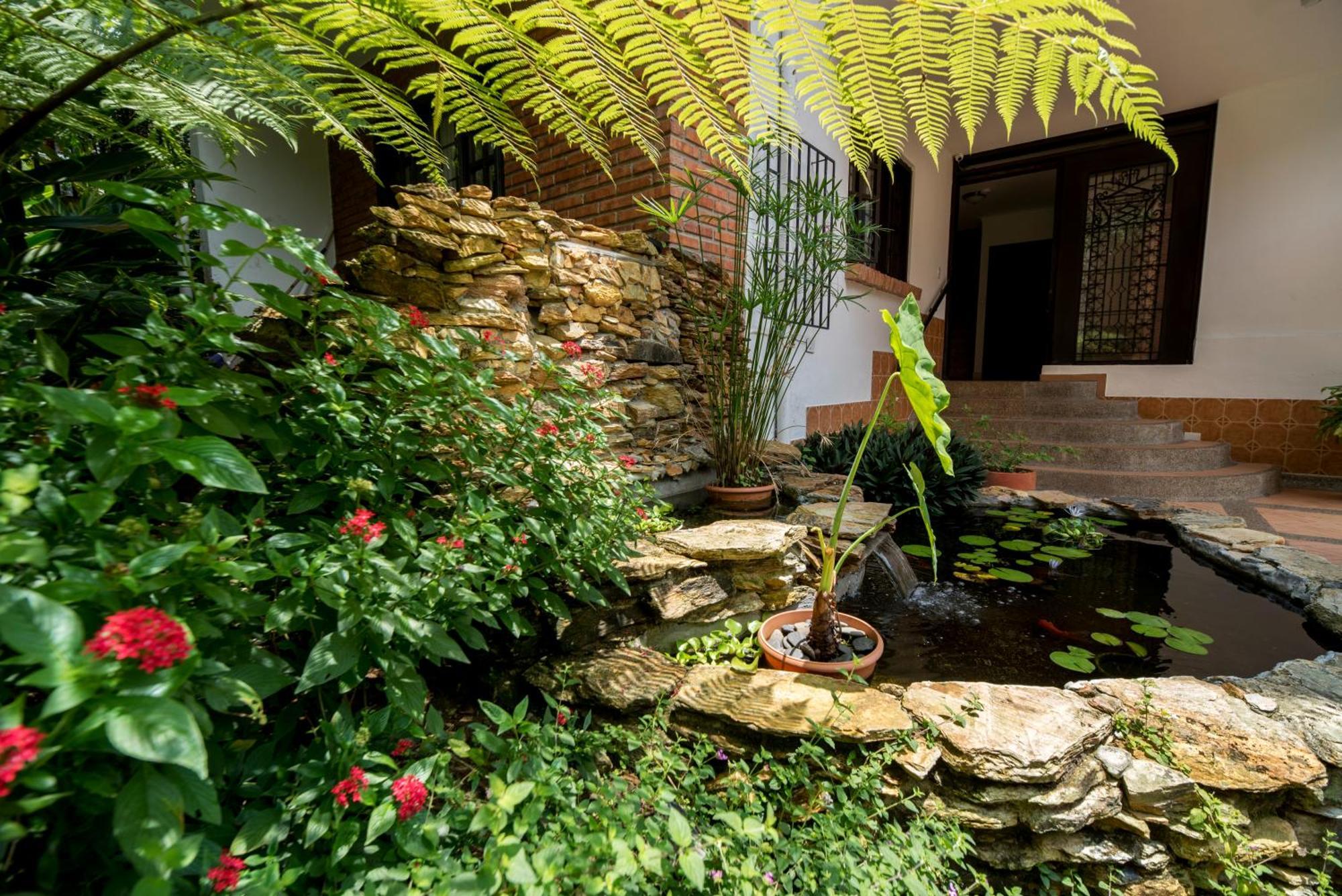 La Campana Hotel Boutique Medellín Exteriör bild